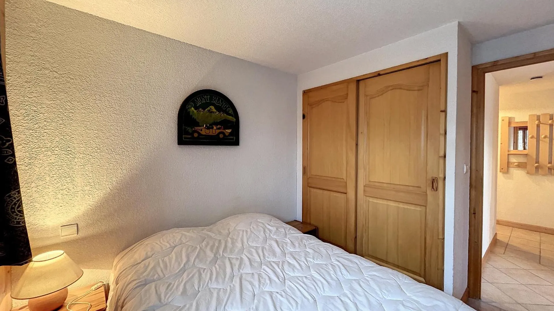 Charmant 3 Pieces Avec Jardin, Parking Et Proximite Ski Bus A 900M Du Village De Combloux - Fr-1-560-121 0*,