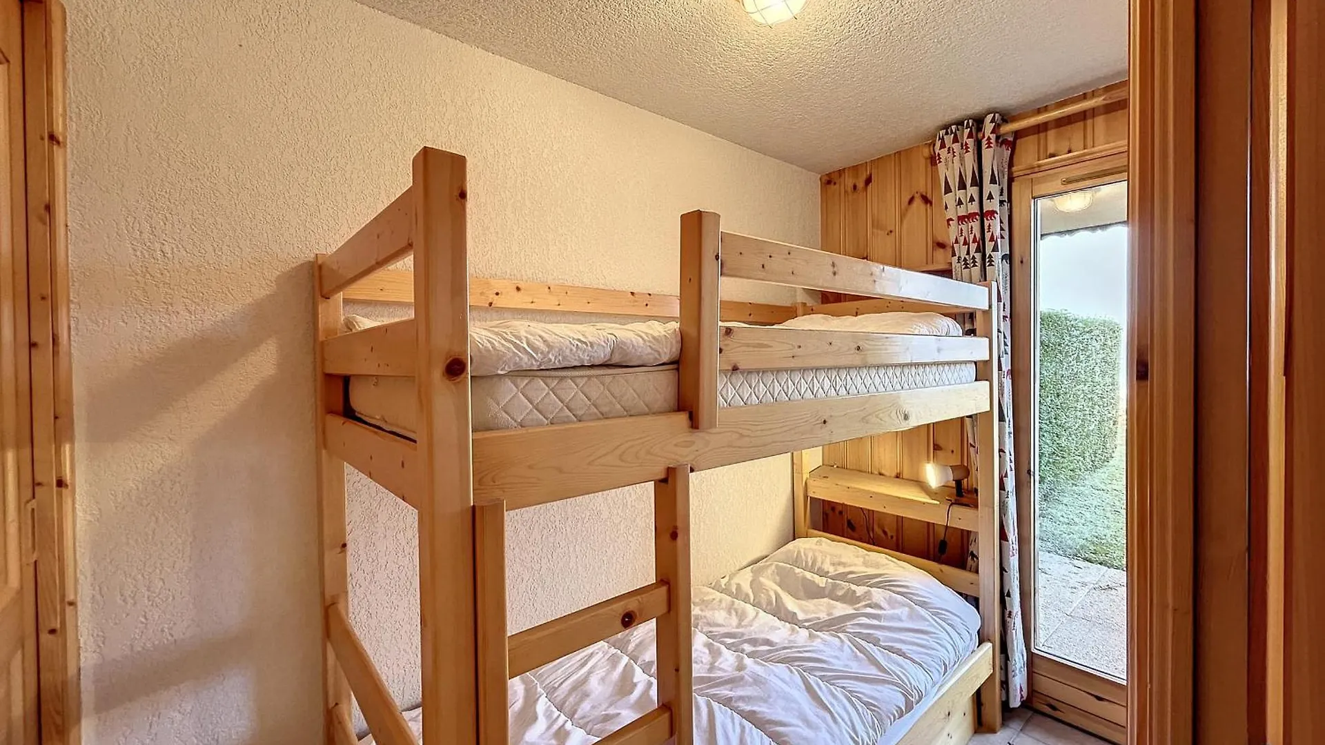 Charmant 3 Pieces Avec Jardin, Parking Et Proximite Ski Bus A 900M Du Village De Combloux - Fr-1-560-121 Frankrike