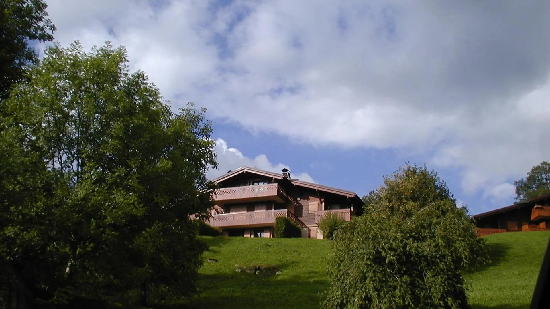 Charmant 3 Pieces Avec Jardin, Parking Et Proximite Ski Bus A 900M Du Village De Combloux - Fr-1-560-121 Frankrike
