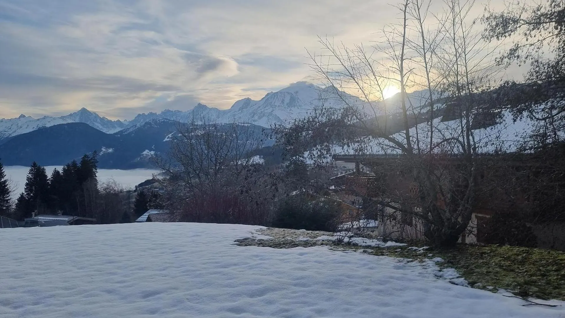 Charmant 3 Pieces Avec Jardin, Parking Et Proximite Ski Bus A 900M Du Village De Combloux - Fr-1-560-121